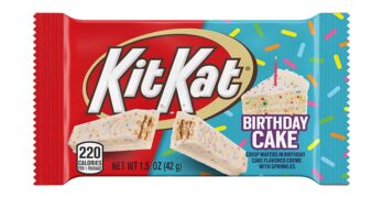 hershey-kit-kat-birthday-cake